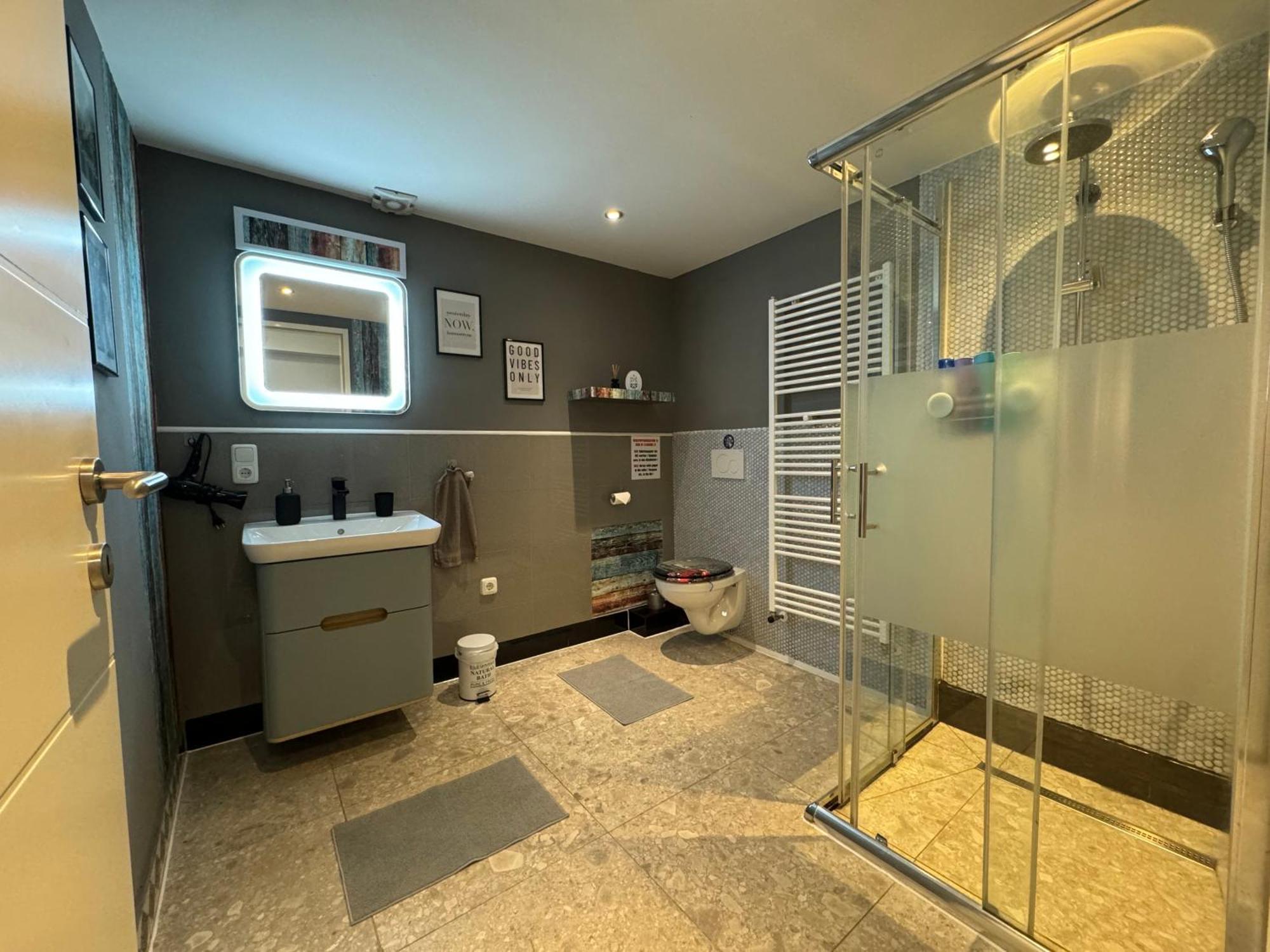 Apartment Im Boho Stil Naehe Salzburg Freilassing Exteriör bild